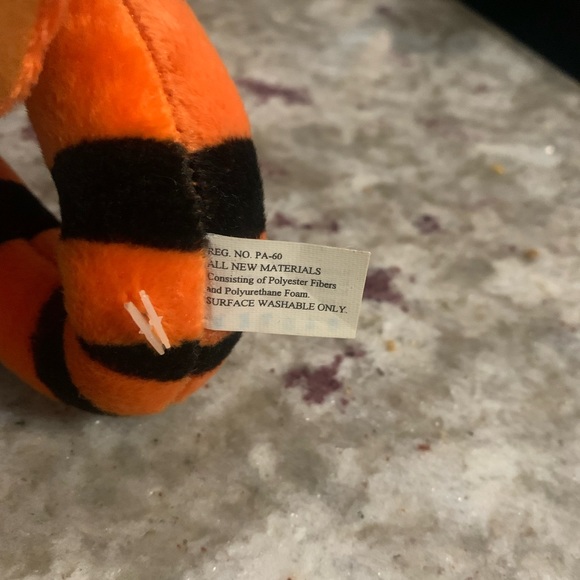 1997 Vintage Tigger Plush Toy GUC “As Is” - Picture 10 of 10
